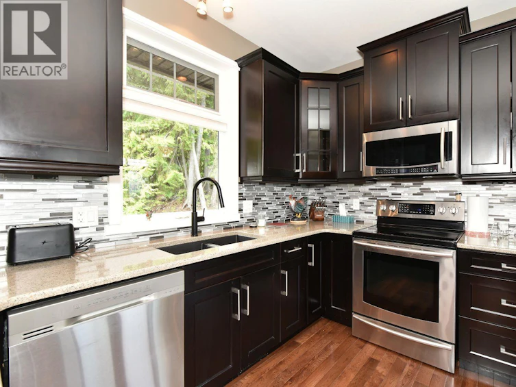 2127 W Pleasant Dale Road, Blind Bay, BC, V0E 2W1 - 23
