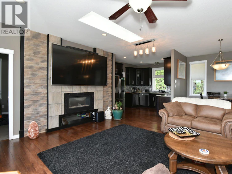 2127 W Pleasant Dale Road, Blind Bay, BC, V0E 2W1 - 9