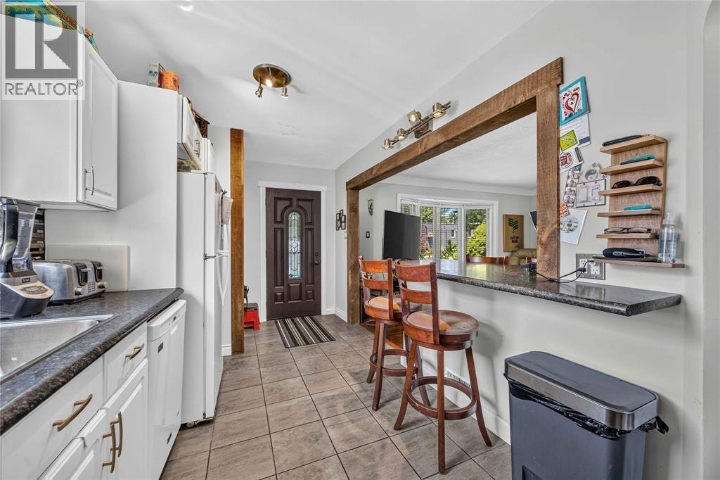 582 Superior Street, Sarnia, ON, N7T 7E6 - 8