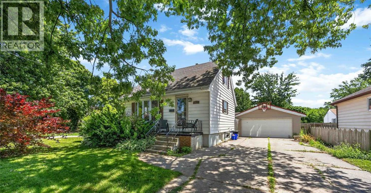 582 Superior Street, Sarnia, ON, N7T 7E6 - 2