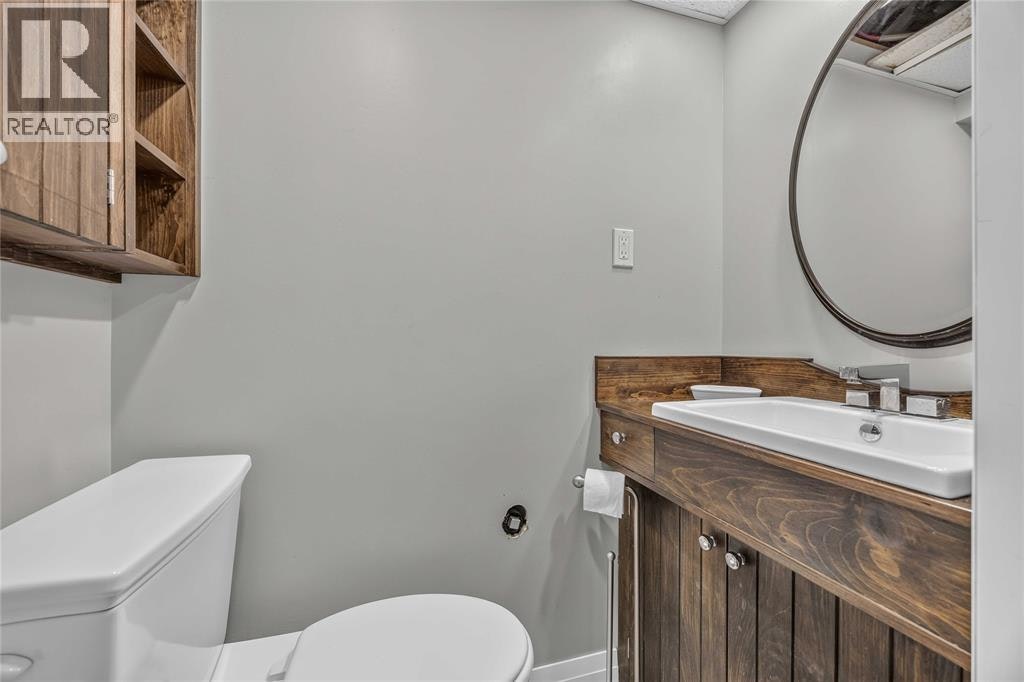582 Superior Street, Sarnia, ON, N7T 7E6 - 23