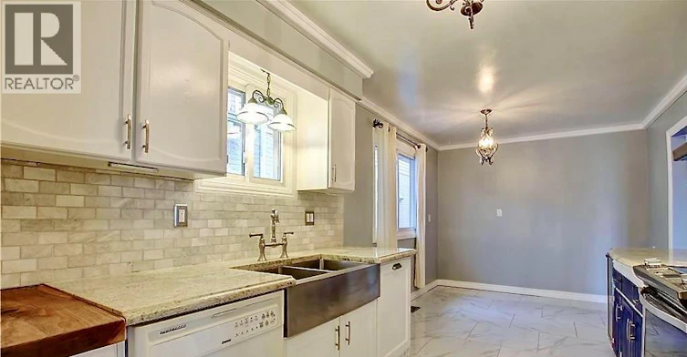 Main/Upper-599 Upper Horning Road, Hamilton, ON, L9C 7P8 - 7