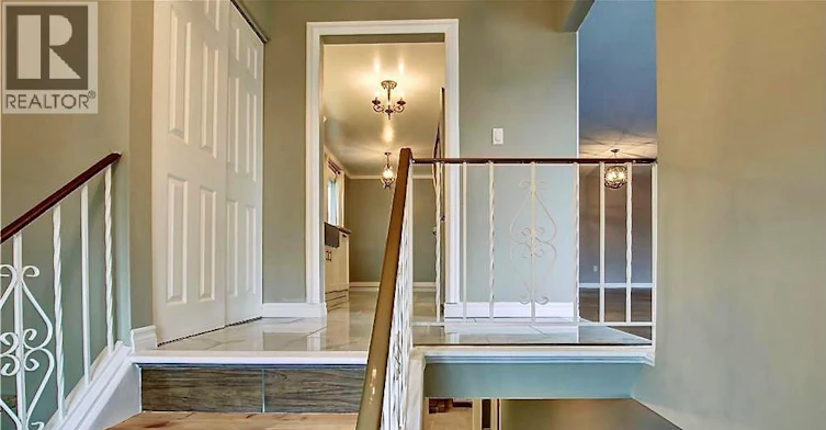 Main/Upper-599 Upper Horning Road, Hamilton, ON, L9C 7P8 - 4