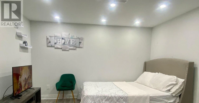 B (BSMT-15 Sugarcane Avenue, Brampton, ON, L6R 3C8 - 6