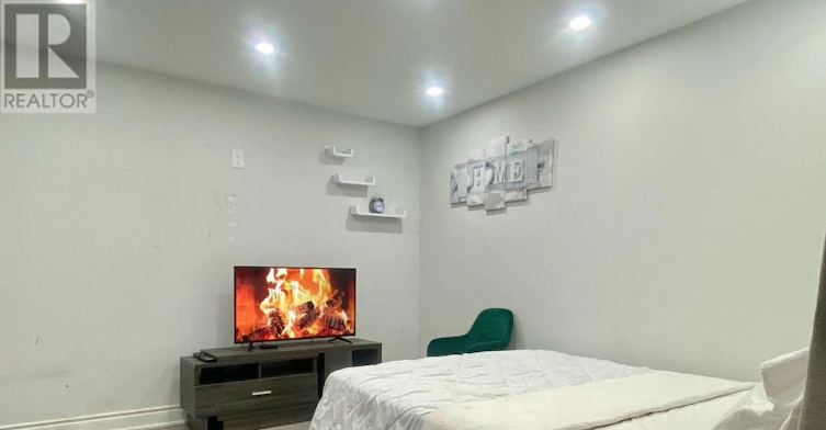 B (BSMT-15 Sugarcane Avenue, Brampton, ON, L6R 3C8 - 8