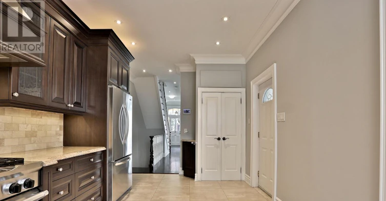 29 Draper Street, Toronto, ON, M5V 2M3 - 6