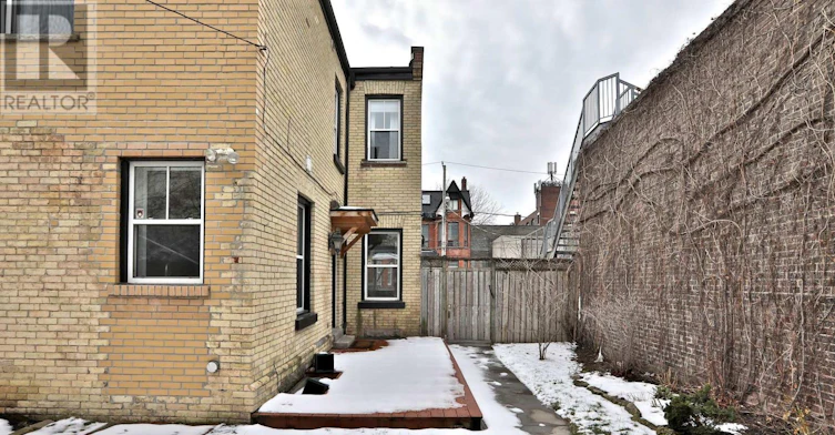 29 Draper Street, Toronto, ON, M5V 2M3 - 19