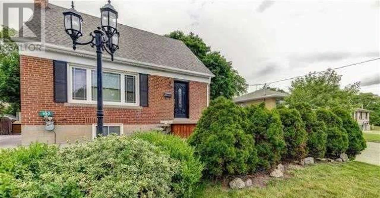 192 Major Mackenzie Drive E, Richmond Hill, ON, L4C 1H5