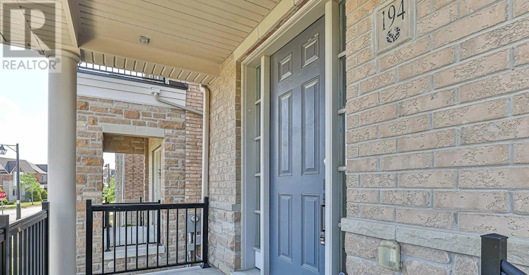 194 Paradelle Drive, Richmond Hill, ON, L4E 0E4 - 2