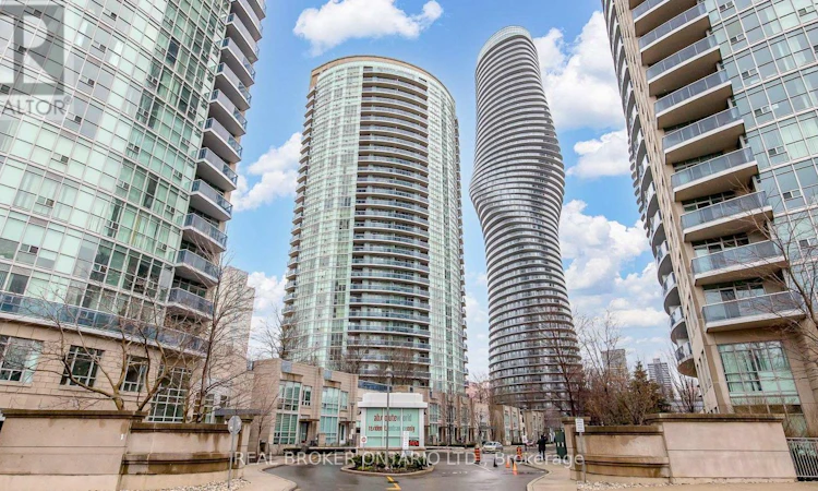 2107-90 Absolute Avenue