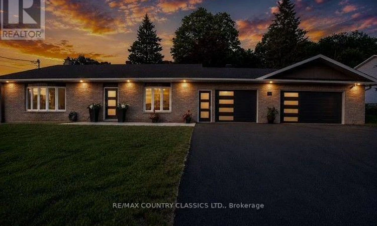 158 Bridge Street W
