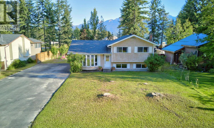 1325 Pine Drive
