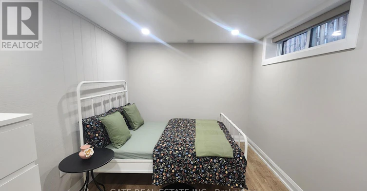 BSMT-29 Caronport Crescent, Toronto, ON, M3A 1G9 - 3