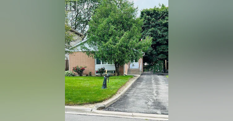 BSMT-29 Caronport Crescent, Toronto, ON, M3A 1G9