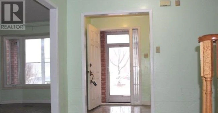 UPPER-137 Irenemount Crescent, Markham, ON, L3S 3C2 - 3