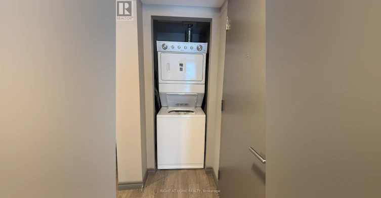 501-321 Spruce Street, Waterloo, ON, N2L 0G4 - 12