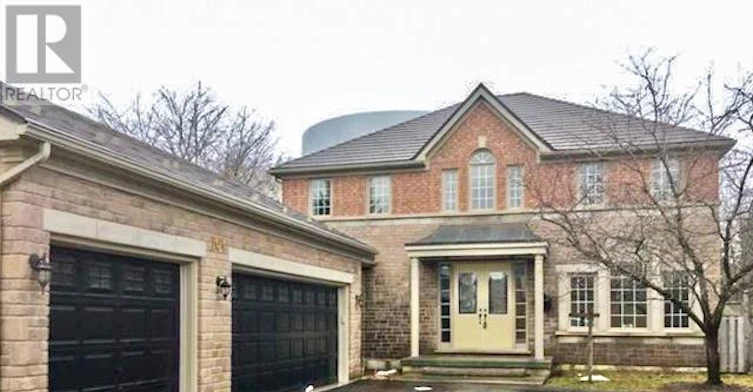 704 Foxcroft Boulevard, Newmarket, ON, L3X 1N2