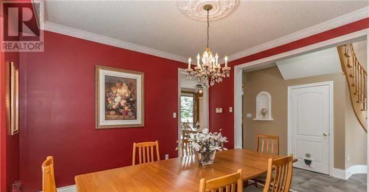 704 Foxcroft Boulevard, Newmarket, ON, L3X 1N2 - 9