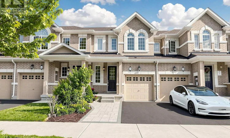 24 Pennycross Crescent