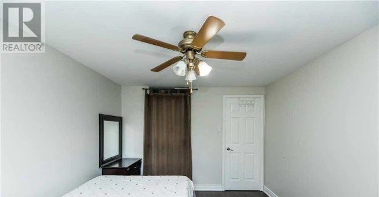18 Omega Square, Brampton, ON, L6Z 1K5 - 16