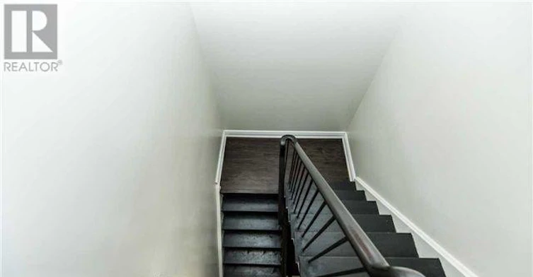 18 Omega Square, Brampton, ON, L6Z 1K5 - 11