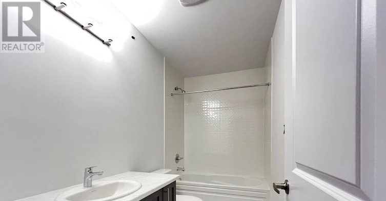 8 Brofarm Lane, Whitchurch-Stouffville, ON, L4A 5G2 - 20