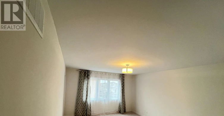 8 Brofarm Lane, Whitchurch-Stouffville, ON, L4A 5G2 - 12