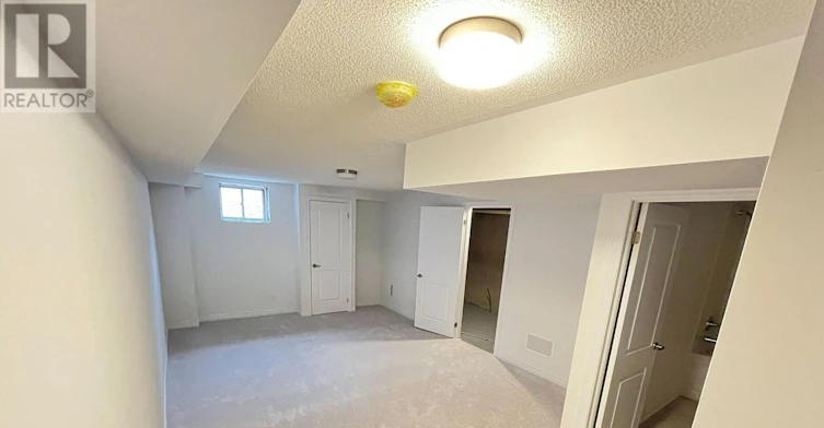 8 Brofarm Lane, Whitchurch-Stouffville, ON, L4A 5G2 - 23