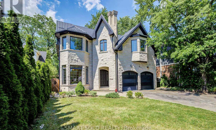 201 Burnhamthorpe Road