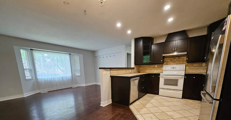 15118 91a Avenue, Surrey, BC, V3R 6X1 - 5