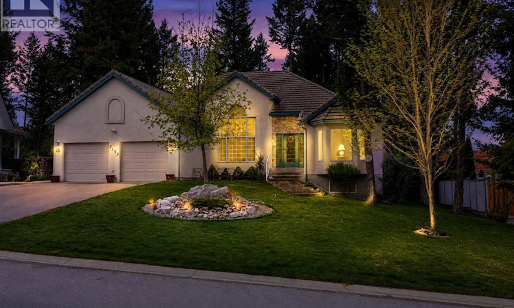 5152 Riverview Crescent
