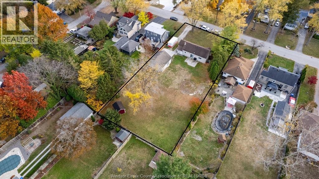 576 Ducharme, Windsor, ON, N9G 1K4