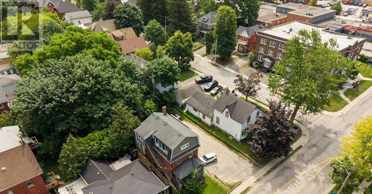31 Waterloo Street S, Stratford, ON, N5A 4A5 - 5