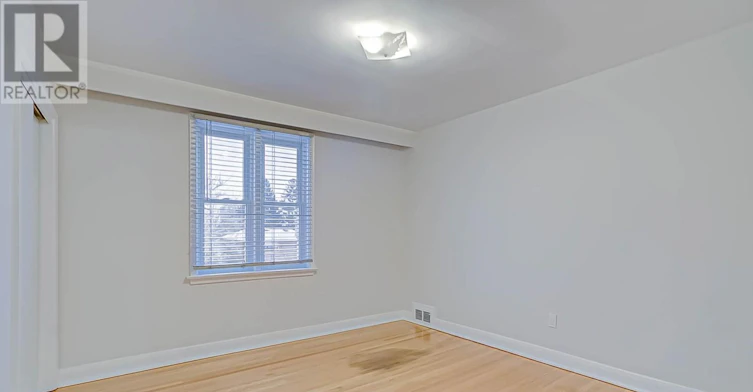 25 Sage Avenue, Toronto, ON, M6B 3W4 - 15