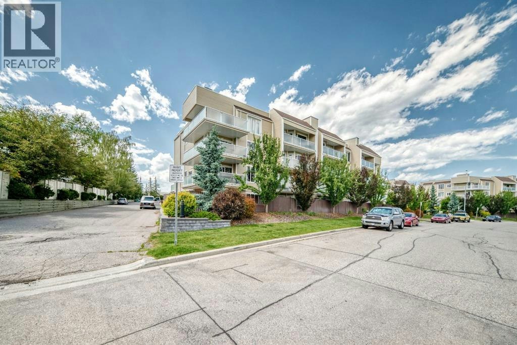 307-3717 42 Street NW, Calgary, AB, T3A 2W2