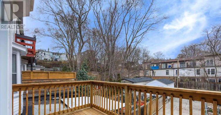 UPPER-393 Jones Avenue, Toronto, ON, M4J 3G5 - 3