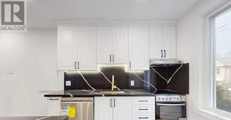 UPPER-393 Jones Avenue, Toronto, ON, M4J 3G5 - 21