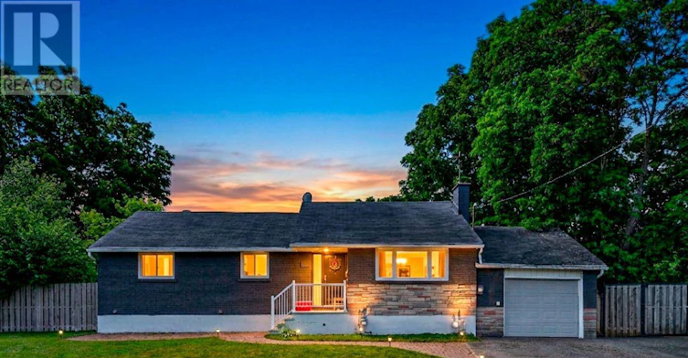 60 Westwood Drive, Ottawa, ON, K2G 2X1