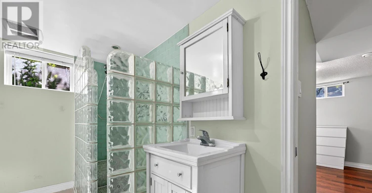 60 Westwood Drive, Ottawa, ON, K2G 2X1 - 18