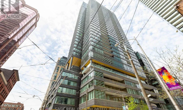 902-8 Charlotte Street