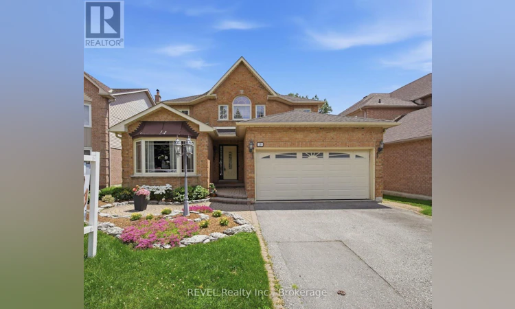 29 Stratton Crescent