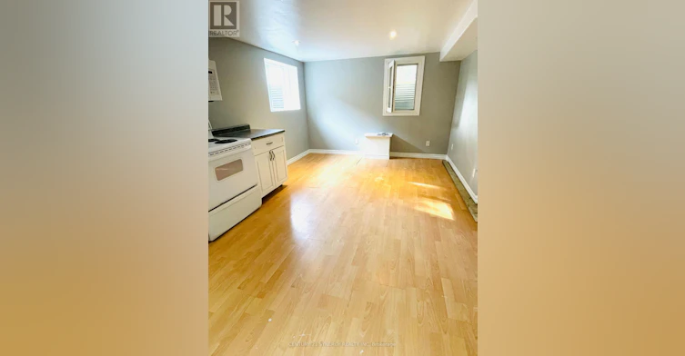 LOWER-275 Toll Gate Boulevard, Waterloo, ON, N2L 4M3 - 3