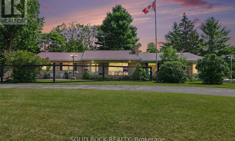 220 Highfield Crescent