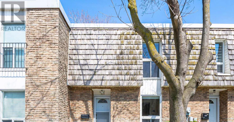 106-701 Burnhamthorpe Road, Toronto, ON, M9C 2Z6