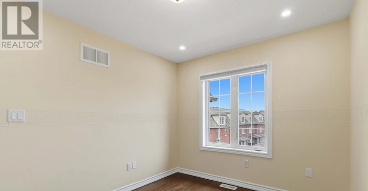 MAIN-27 Mccartney Street, Toronto, ON, M9M 0B8 - 28