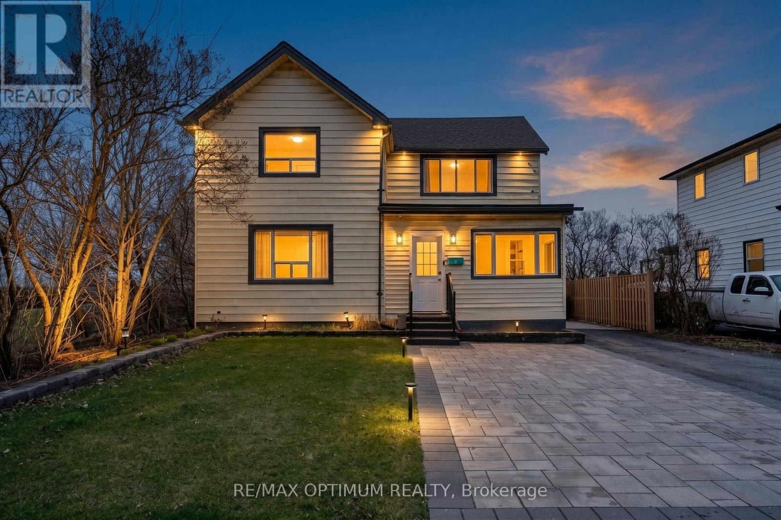 1019 Beach Boulevard, Hamilton, ON, L8H 6Z8