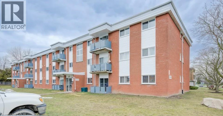 7-529 Parkside Drive, Waterloo, ON, N2L 4X7