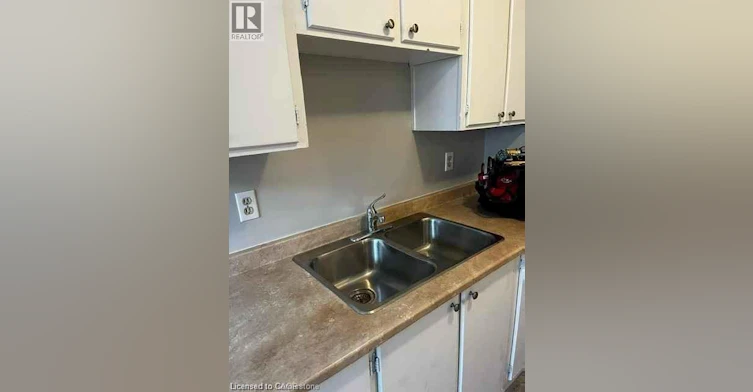 7-529 Parkside Drive, Waterloo, ON, N2L 4X7 - 3