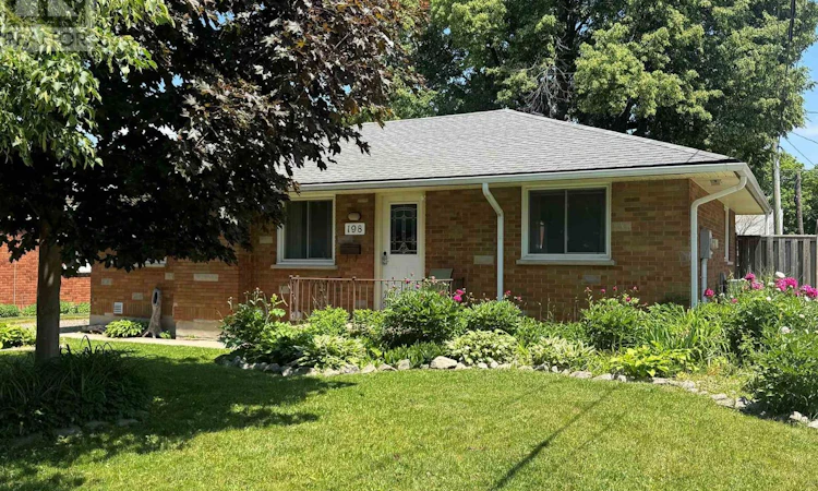 198 Arlington Crescent