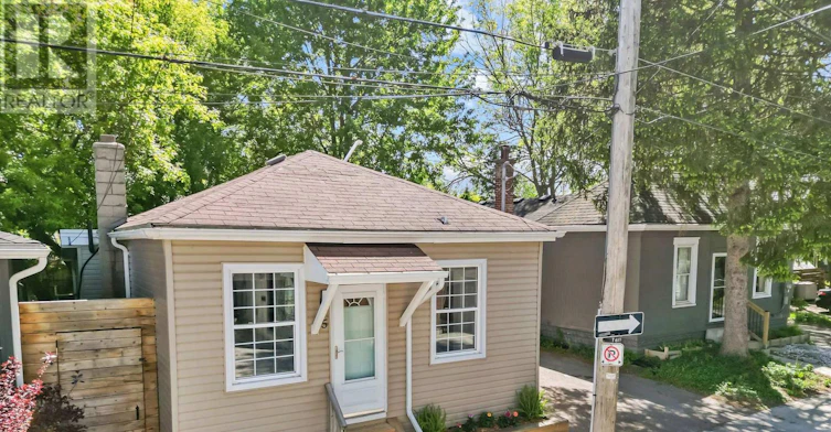 5 Henry Street, London, ON, N6B 2L6